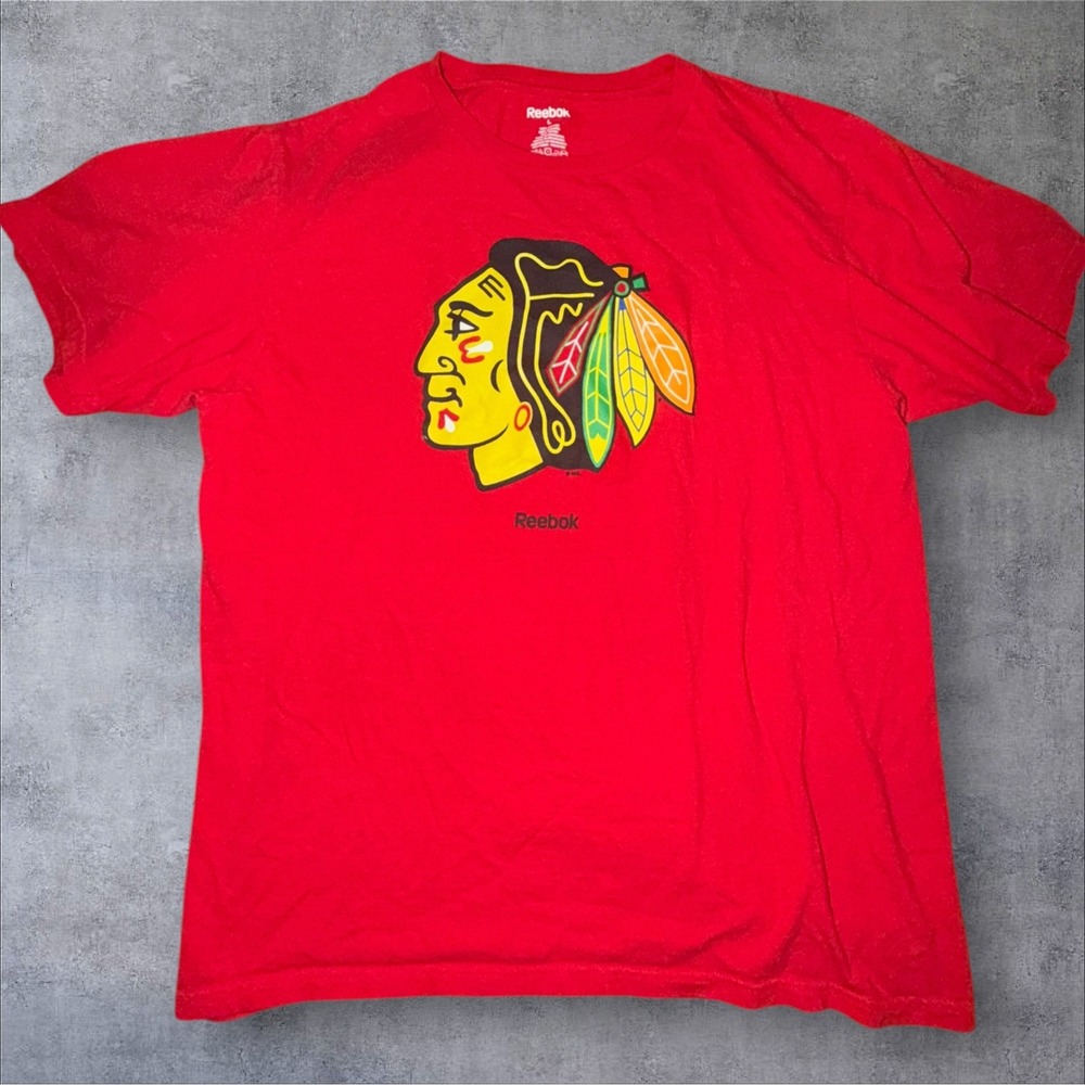 Reebok Chicago Blackhawks NHL Graphic T-Shirt Mens Large Red Cotton Short Sleeve